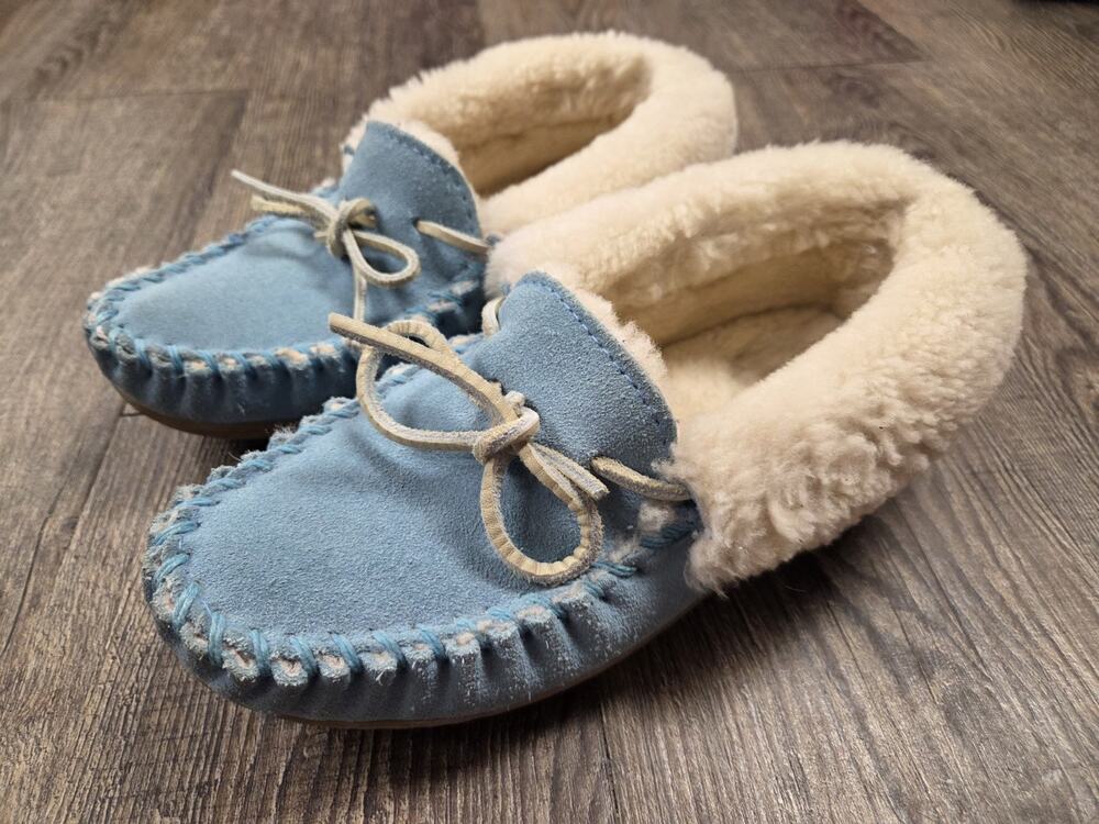 LL Bean Blue Suede Wicked Good Shearling Moccasin Loafers Slippers Women’s 6